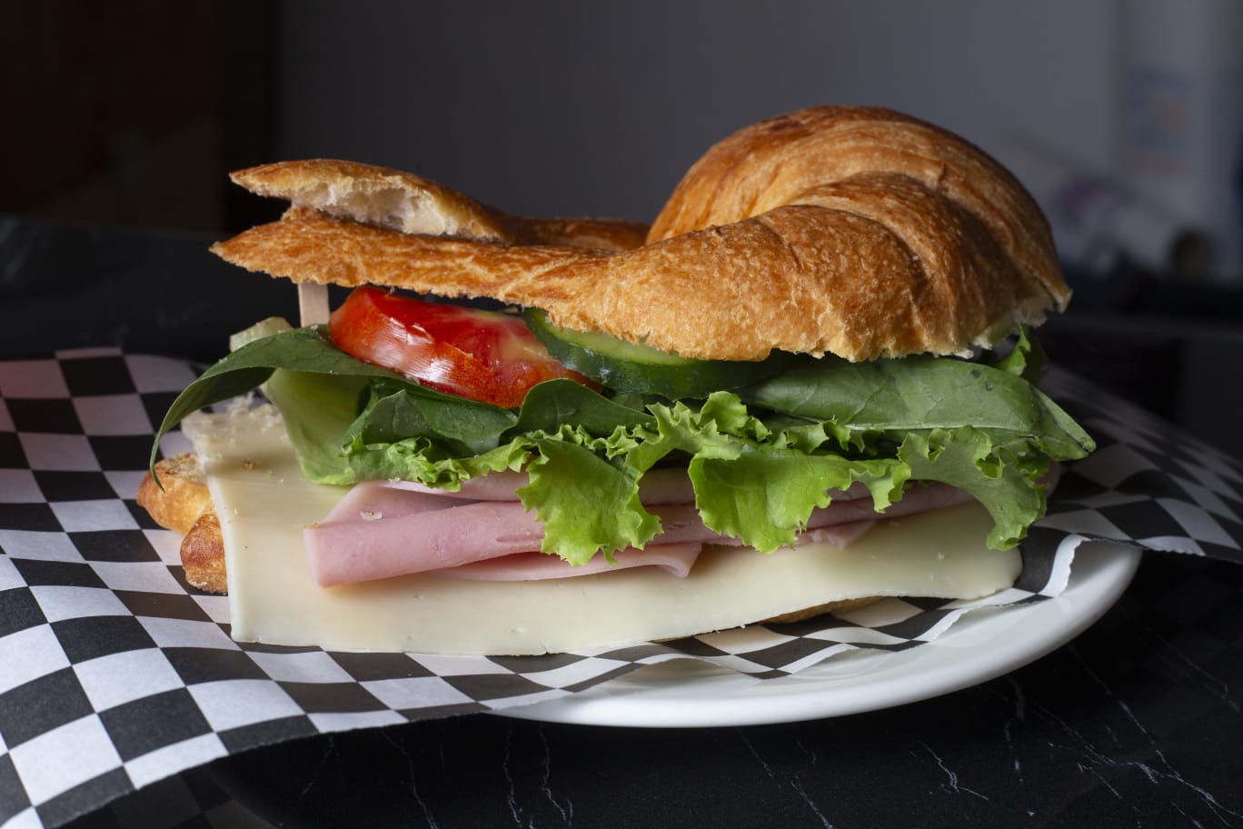 Croissant de Jamón y Queso Gouda